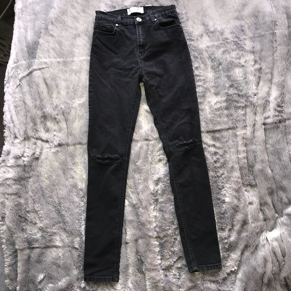 Boohoo ripped at the knee denim